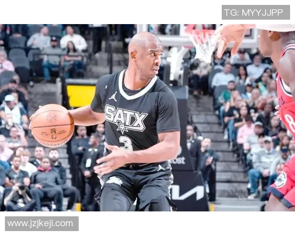 马刺与快船常规赛对决精彩回顾球队表现与战术分析